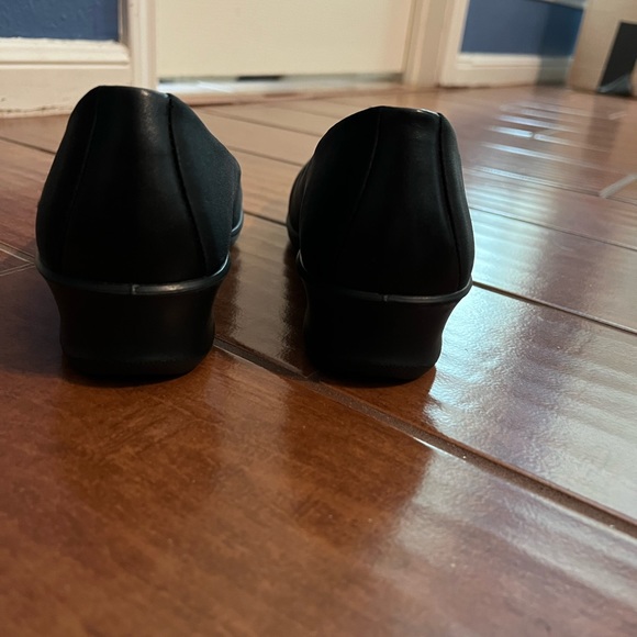 ECCO Soft Loafers - EUC - Picture 3 of 6